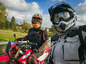 CRF 300 Rally czy L por&oacute;wnanie test w terenie offroad cena dane techniczne_50