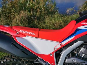 CRF 300 Rally czy L por&oacute;wnanie test w terenie offroad cena dane techniczne_9