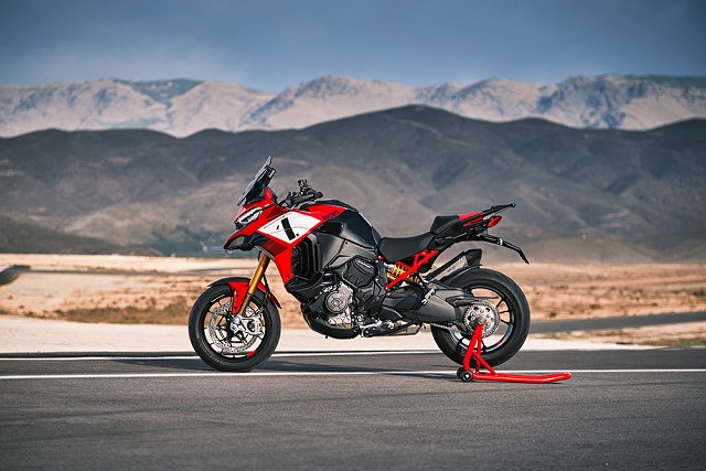 Najbardziej sportowa Multistrada w historii – V4 Pikes Peak 2022 [dane techniczne, zdjęcia, opis]