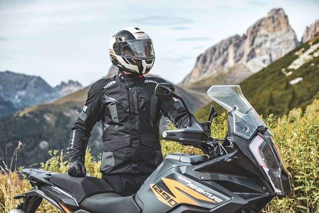 Najnowszy Schuberth C5, w końcu wiemy o nim wszystko! [zdjęcia, opis techniczny, cena]