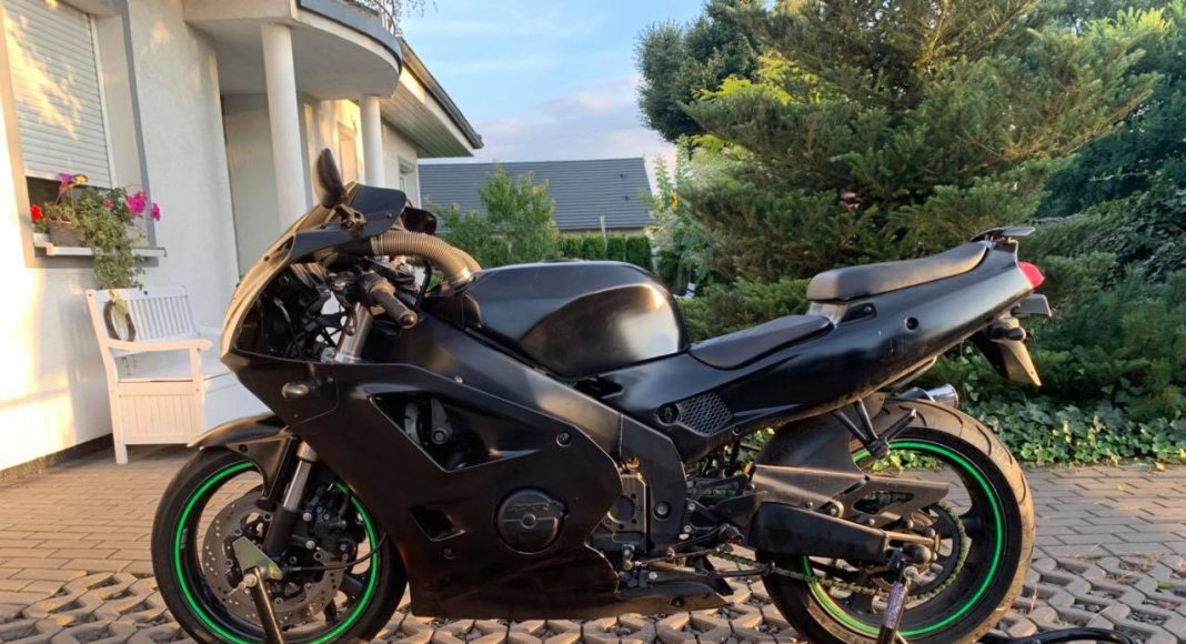 kawasaki zxr 400 bok