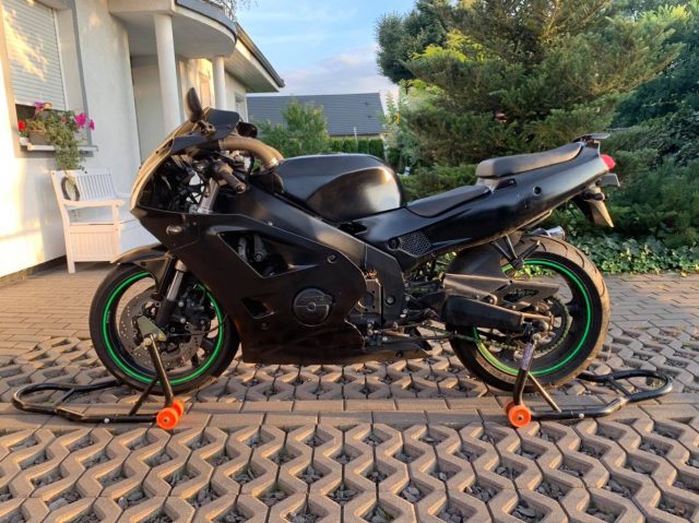 Doścignąć marzenia, czyli moje pierwsze budżetowe ściganie – wyb&oacute;r i zakup tor&oacute;wki Kawasaki ZXR 400 [cz. 1]