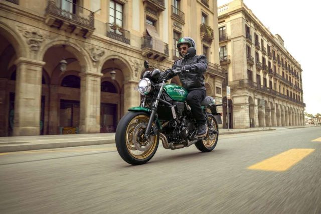 Nowości w stylu retro na rok 2022 &ndash; co szykują dla nas firmy motocyklowe?