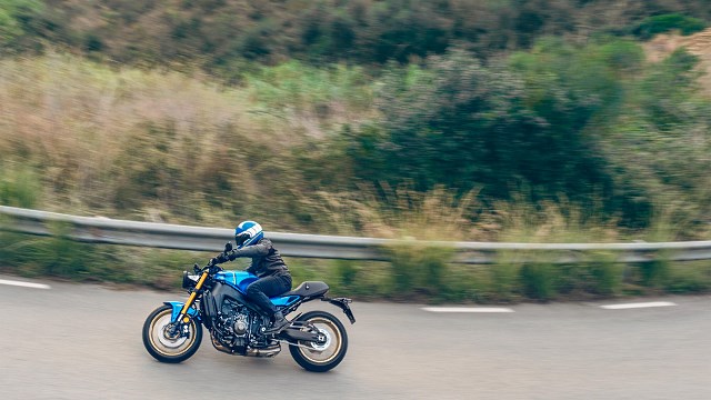 Nowa Yamaha XSR900 w wersji na rok 2022 [Dane techniczne, opis, zjęcia, cena]