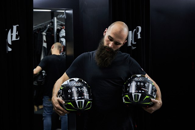 Odbierz w sklepie – usługa inna niż wszystkie w Dobrych Sklepach Motocyklowych