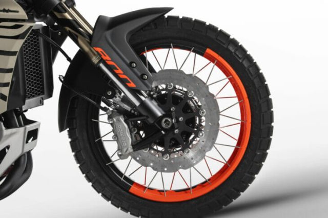 Nowość! Benelli TRK 800 2022- kolejny hit sprzedaży? [dane techniczne, zdjęcia, cena]