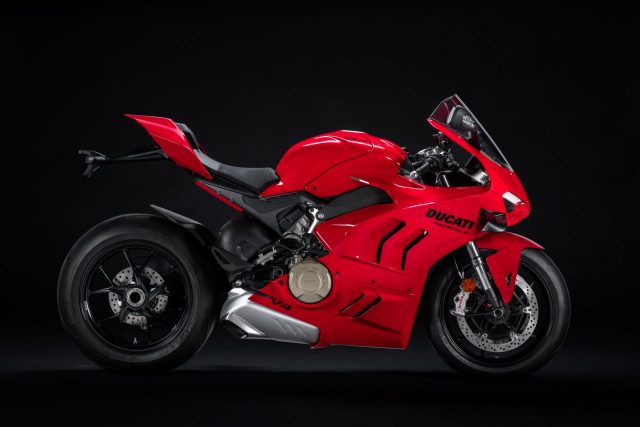 Ewolucja w Ducati nigdy się nie kończy – poznajcie najnowsze Panigale V4!