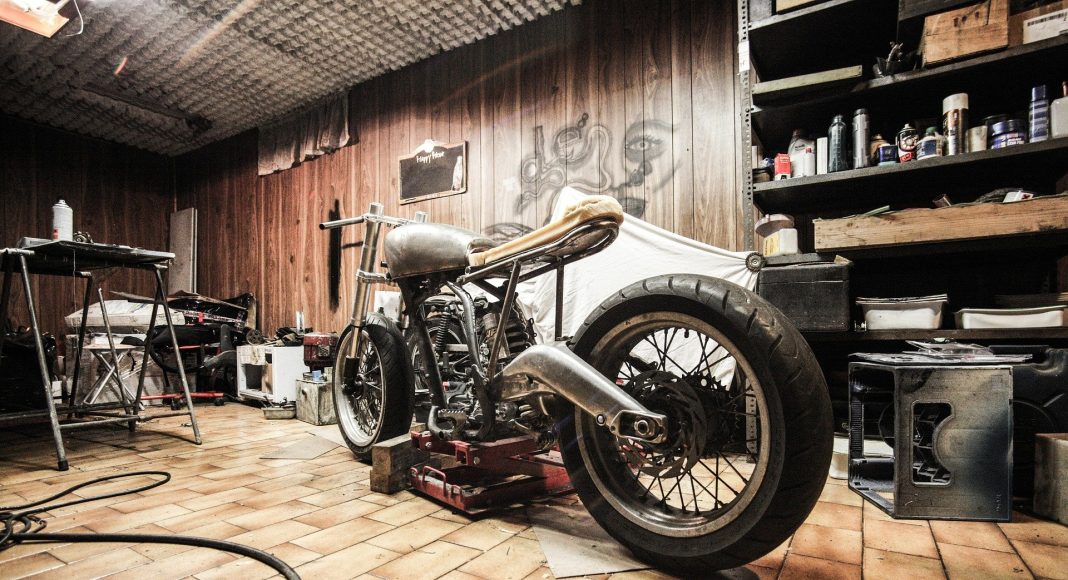 motorbike-g1cc640e3c_1920