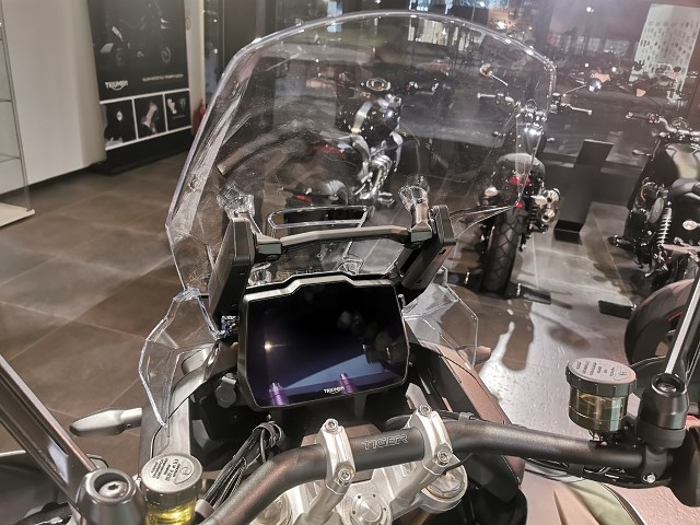 Najnowszy Triumph Tiger 1200 Rally Explorer – prezentacja na żywo w gdańskim salonie [dane techniczne, cena, opis]