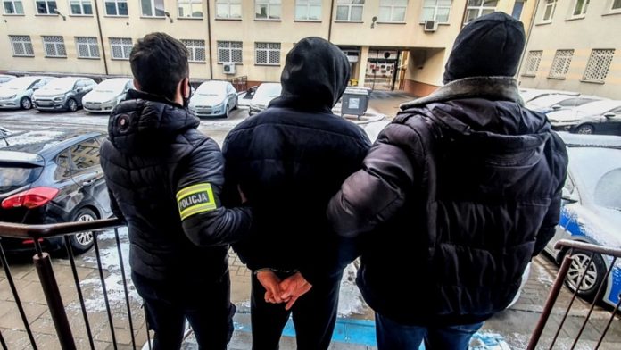 złodziej motocykli-MV_GlowneZdjecie-W855Q95