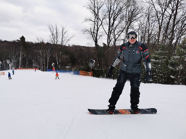 Ubranie motocyklowe na narty czy snowboard? Sprawdziliśmy czy da radę także na stoku!