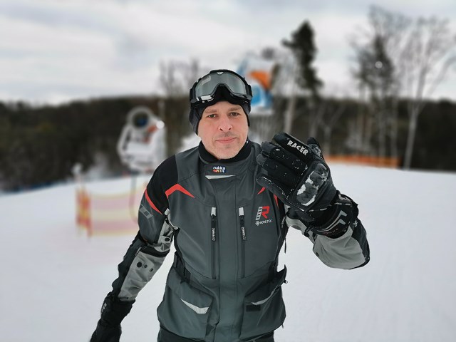 Ubranie motocyklowe na narty czy snowboard? Sprawdziliśmy czy da radę także na stoku!