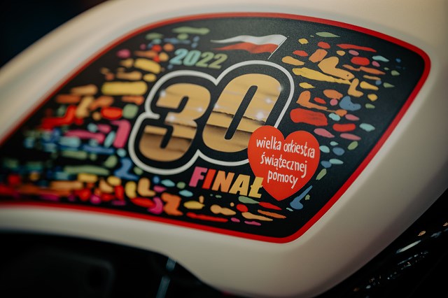 Klub Indian First Poland przekazał nowiutkiego, kolekcjonerskiego FTR-a 1200 na aukcję WOŚP!