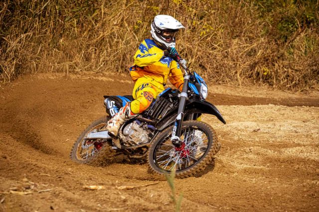 BARTON NXT 300 &ndash; tani, nowy motocykl terenowy/motocrossowy klasy 300 [opis, dane techniczne]