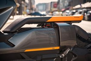 BMW CE 04 skuter elektryczny nowość 2022 dane techniczne cena _21-MV_DuzeZdjecie-W640