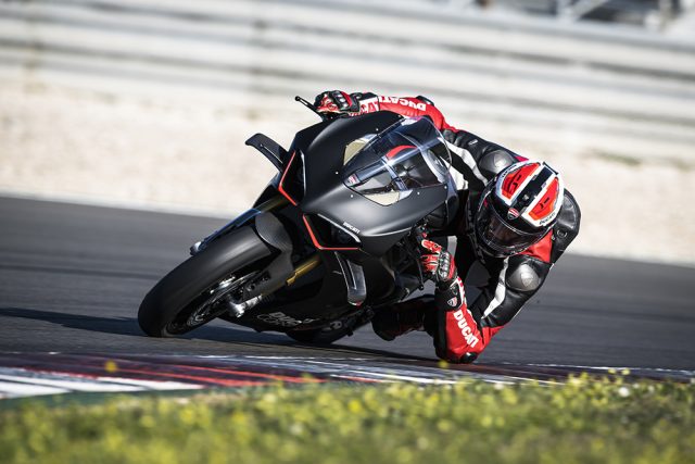 Debiutuje ekstremalny model Ducati Panigale V4 SP2 – &bdquo;The Ultimate Racetrack Machine&rdquo;