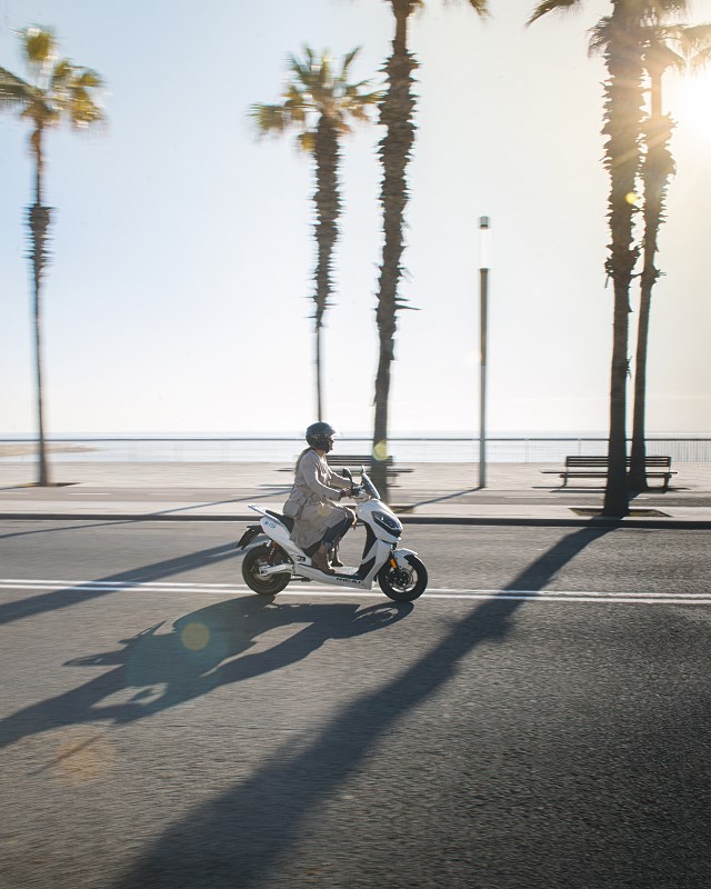 Nowość! Skutery elektryczne Rieju E-City – wybierz swoją wersję i uniezależnij się od cen paliw!