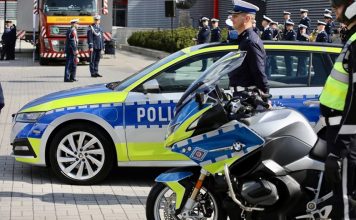 nowe oznakowania policyjnych motocykli i samochodów-MV_GlowneZdjecie-W855Q95