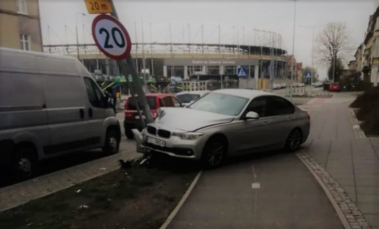 policjant drogówki rozbił bmw