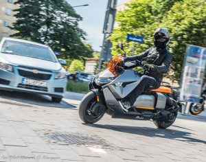 BMW CE 04 nowość 2022 test dane techniczne opinia cena (46)-MV_DuzeZdjecie-W640 BMW CE 04 nowość 2022 test dane techniczne opinia cena (46)-MV_DuzeZdjecie-W640