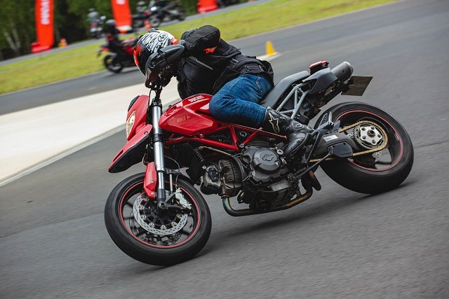 Najlepsze motocyklowe szkolenie drogowo-torowe w Polsce? Ducati Riding Experience!