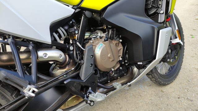 Husqvarna Norden 901 – środkowa siostra braci Adventure [test, opis, dane techniczne]