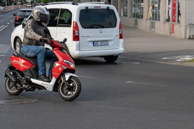 Barton Active 50 &ndash; pogromca kork&oacute;w i mistrz kr&oacute;tkich dystans&oacute;w [opis, dane techniczne, test]