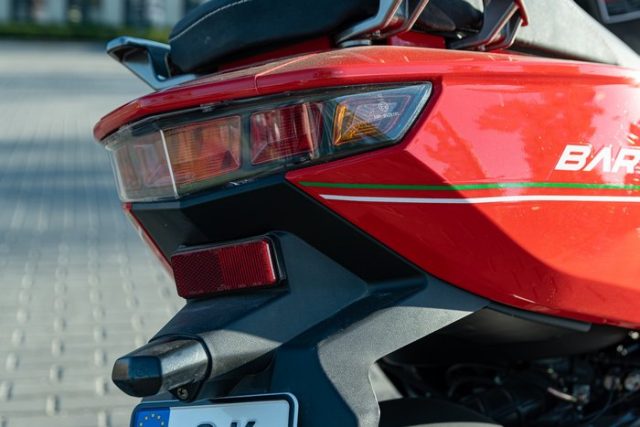 Barton Active 50 &ndash; pogromca kork&oacute;w i mistrz kr&oacute;tkich dystans&oacute;w [opis, dane techniczne, test]