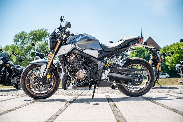 9 sposob&oacute;w na klasyka – kolejne wielkie por&oacute;wnanie motocykli za nami!
