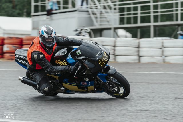 Tanie Torowanie & Track Academy – tak wyglądają najlepsze szkolenia motocyklowe w Polsce! [Recenzja i relacja z torowania w Starym Kisielinie 28.05.22]