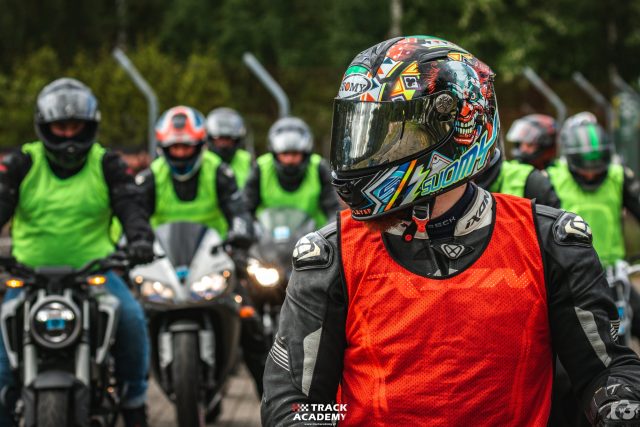 Tanie Torowanie & Track Academy – tak wyglądają najlepsze szkolenia motocyklowe w Polsce! [Recenzja i relacja z torowania w Starym Kisielinie 28.05.22]