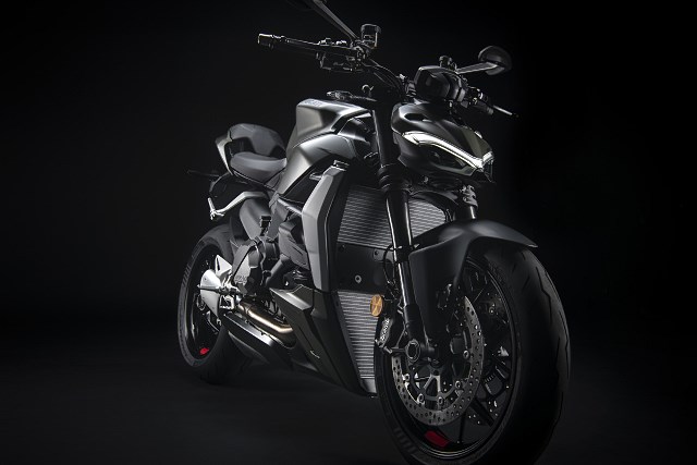 Gama motocykli Ducati Streetfighter V2 poszerzona o nową wersję kolorystyczną Storm Green