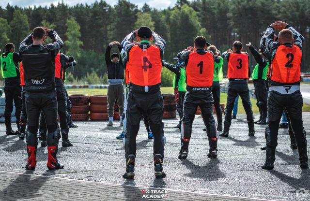 Tanie Torowanie & Track Academy – tak wyglądają najlepsze szkolenia motocyklowe w Polsce! [Recenzja i relacja z torowania w Starym Kisielinie 28.05.22]