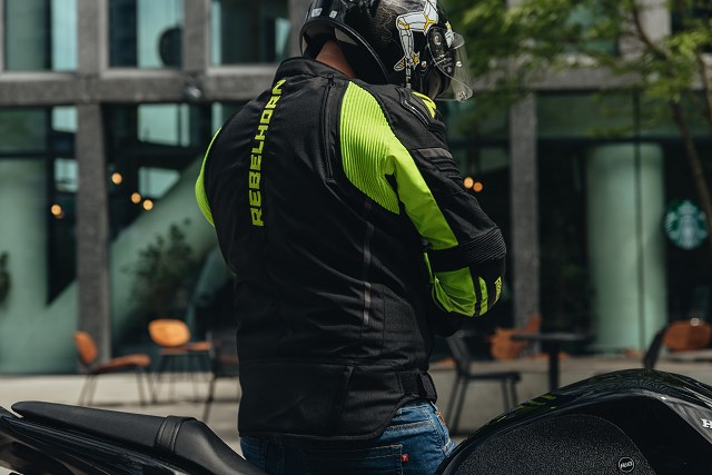 Sportowa kurtka tekstylna na moto? Rebelhorn Vandal!