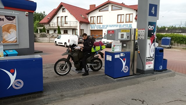 Trzy weterany szos zdobywają południe Polski, czyli wiosenny wyjazd bardzo motocyklowy…