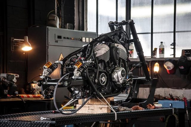 Customowy Indian Chief sensacją tegorocznego Wheels & Waves