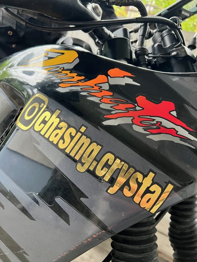 Chasing Crystal, czyli Amerykanka samotnie zwiedzająca Świat na Dominatorze 250 [WYWIAD]