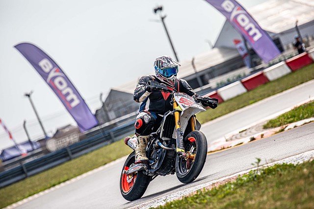 Rekordowa runda Moya Supermoto na Autodromie Słomczyn