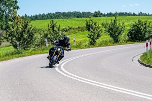 Yamaha XSR 900 2022 test cena wady zalety por&oacute;wnanie klasyk&oacute;w