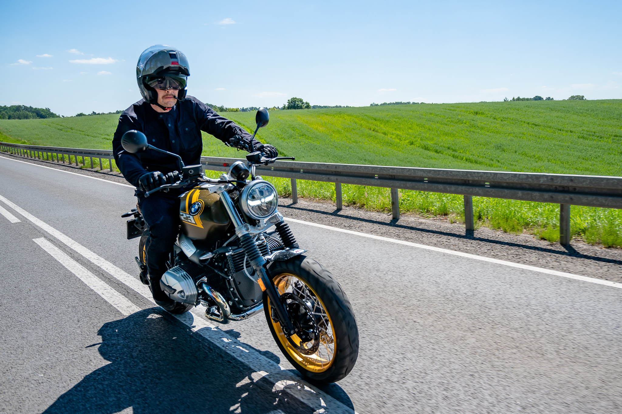 bmw r ninet 2022 motovoyager (17)