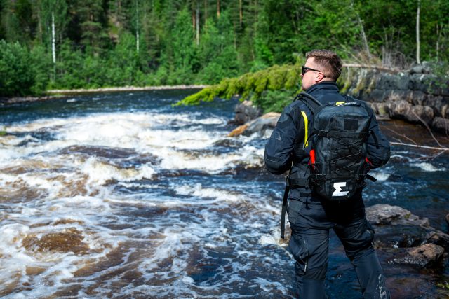 Plecak Enduristan Hurricane 25 – nieustraszony kompan na wyjazdy w teren i nie tylko [TEST, OPINIA, WADY, ZALETY]