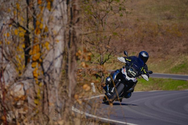 Rukka Shield-RD – topowy kombinezon turystyczny dla bardzo wymagających [TEST, OPINIA, WADY, ZALETY]