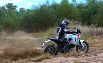 Ducati DesertX 2022 test opinia recenzja dane techniczne_5