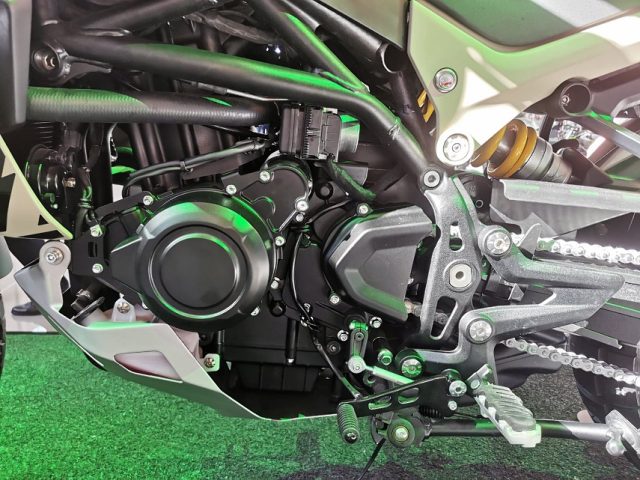 Benelli TRK 800 – widzieliśmy go na żywo na targach Intermot [zdjęcia, cena, dane techniczne, opis]