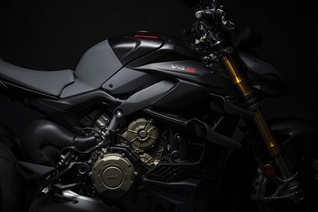 Ducati Streetfighter V4 i V4 SP2 – ewolucja na rok 2023 [dane techniczne, cena, masa, moc, video]