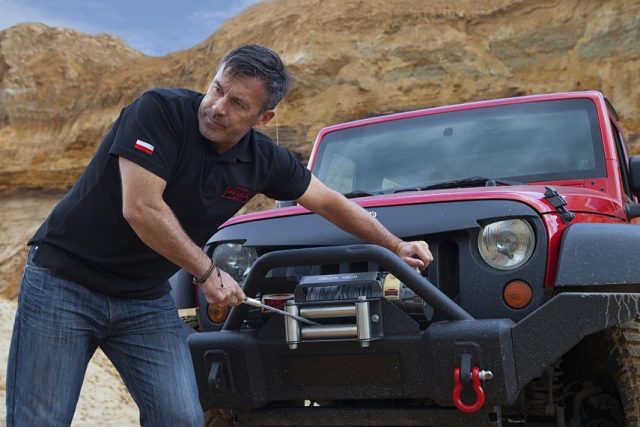 Wyciągarki i inne sprzęty – 3 must have dla miłośnik&oacute;w off-roadu