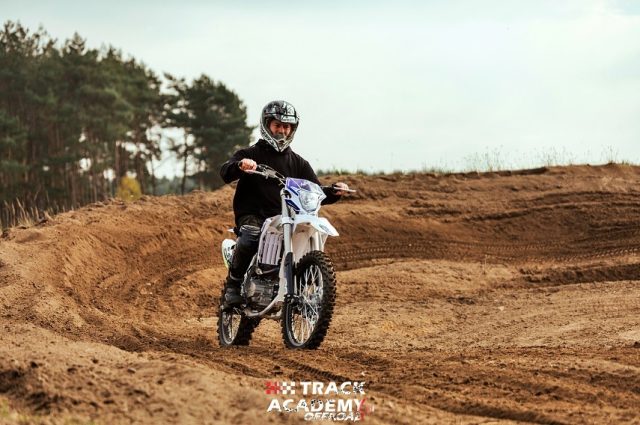 Szkolenie offroadowe w okolicy Wrocławia, Poznania, Zielonej G&oacute;ry? Tylko Track Academy! [RELACJA]