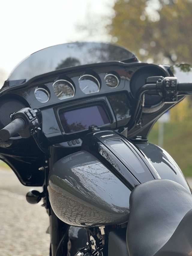 Harley-Davidson Street Glide ST 117 2022 – przypakowany miejski tourer [test, dane techniczne, cena]