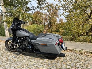 Harley-Davidson Street Glide ST 2022 test dane techniczne cena_8