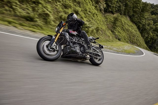 Nowy FTR Sport – w 2023 rok Indian wjeżdża z powerem! [dane techniczne, cena, waga, moc]